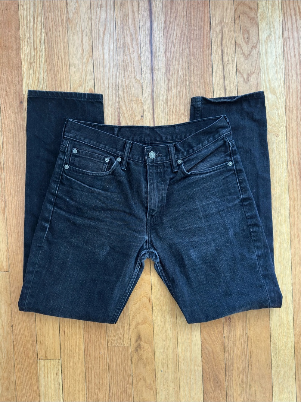 Levi's Straight Fit Men's Black Denim Jeans
